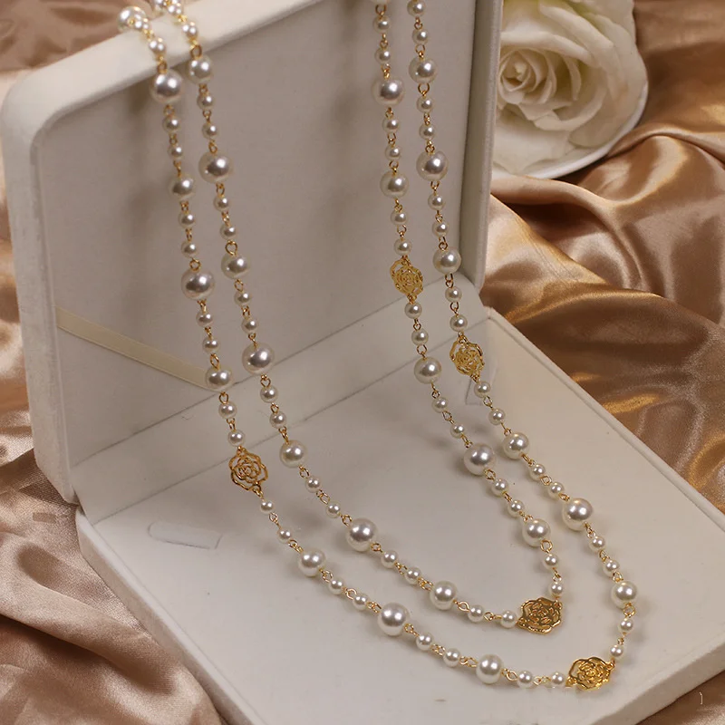 Timeless Gold Pearl Pendant Necklace 