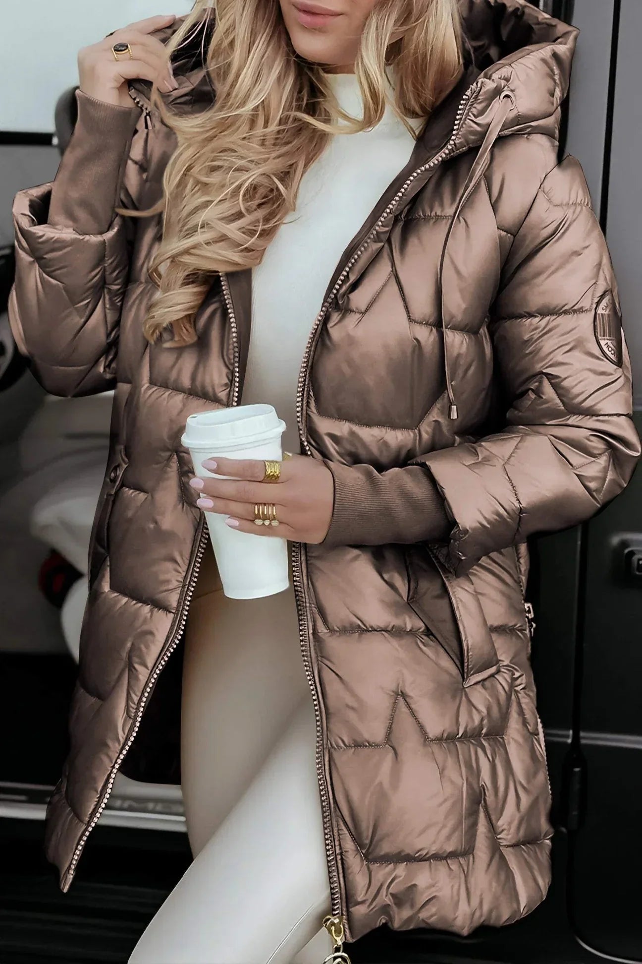 Nolwen™ | Stylish winter coat with hood and lining