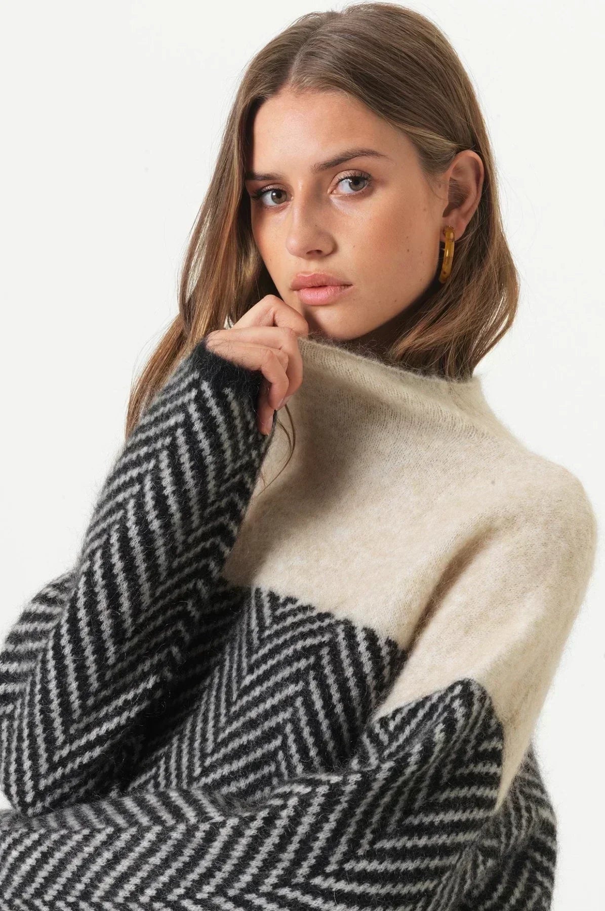 Teresa | Stylový a rafinovaný svetr