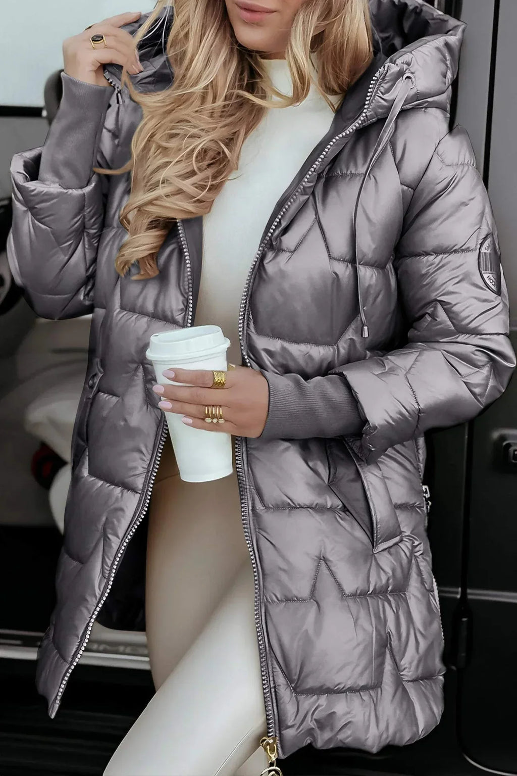 Nolwen™ | Stylish winter coat with hood and lining