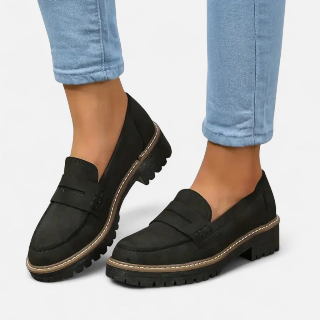 Chloé – Elegant loafers