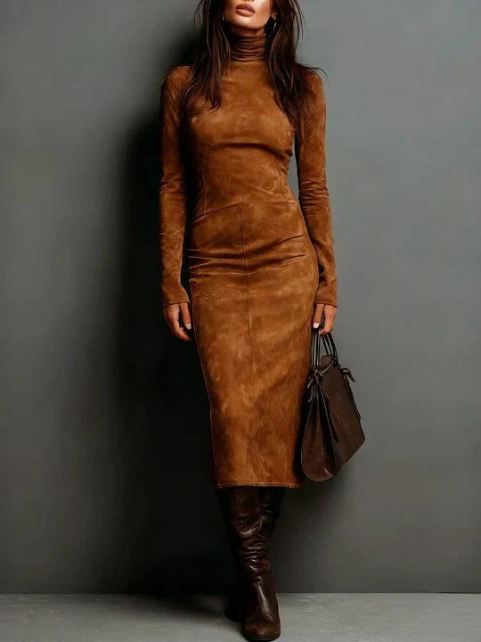 Selwynne | Robe longue en daim à col montant