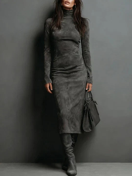 Selwynne | Robe longue en daim à col montant
