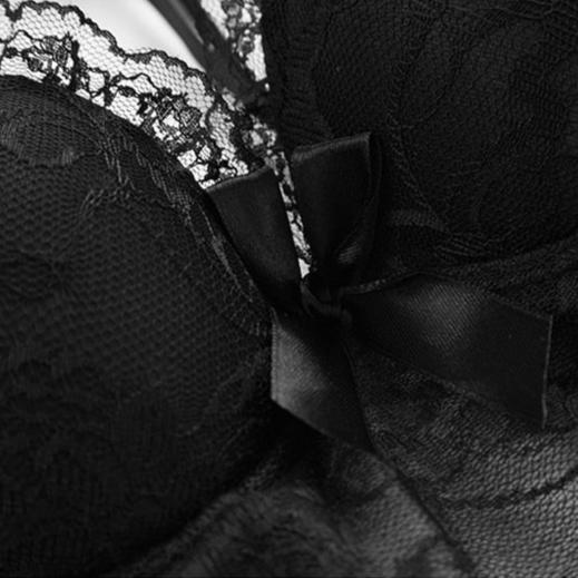 ENSEMBLE CORSET EN DENTELLE JOSÉPHINE
